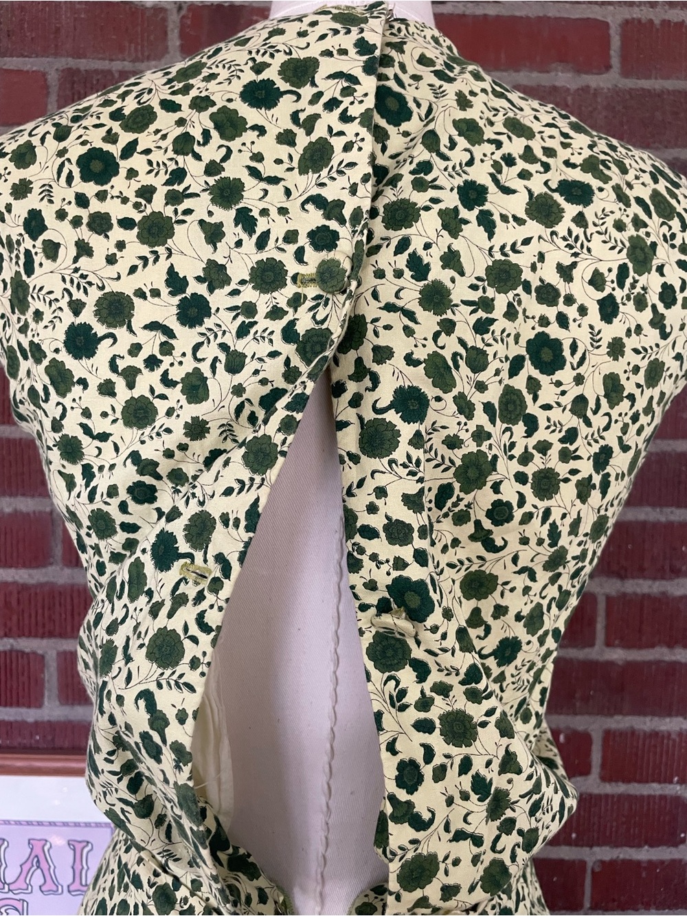 Vintage Green Floral Midi Dress - Picture 4 of 5